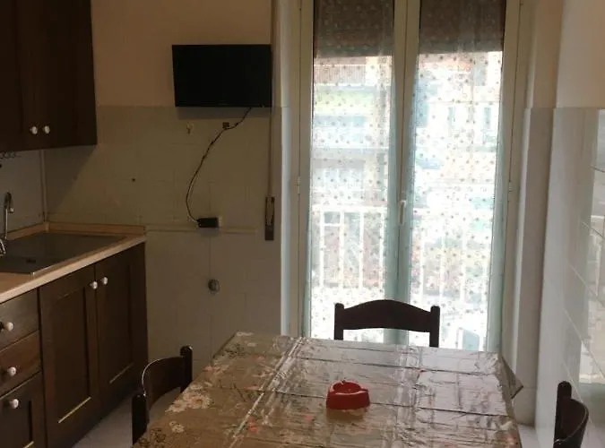 Miramare, 2 Camere, Cucina, Bagno, アパート