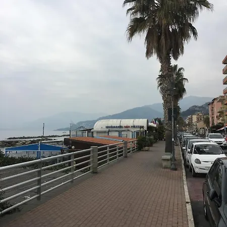 Miramare, 2 Camere, Cucina, Bagno, *