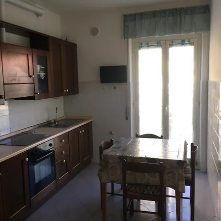 Miramare, 2 Camere, Cucina, Bagno, Apartment Ventimiglia