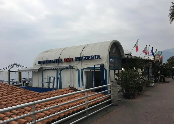 Miramare, 2 Camere, Cucina, Bagno,